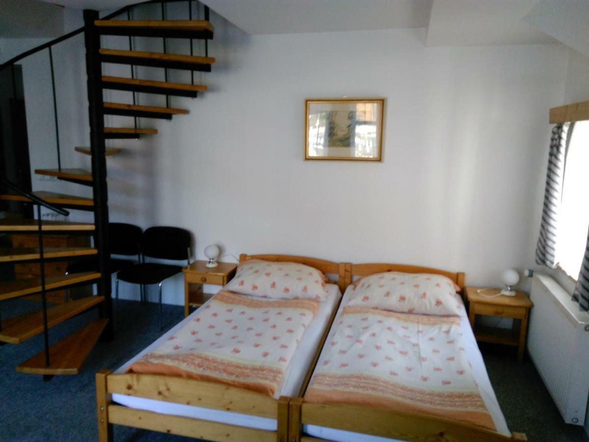 Penzion Kneifel, s.r.o. Horní Maršov Esterno foto